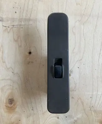 Mitsubishi Pajero Sport I Electric window control switch