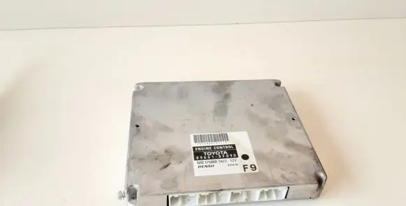 Toyota Corolla Verso AR10 Engine control unit/module 896610F090 MB1758007612