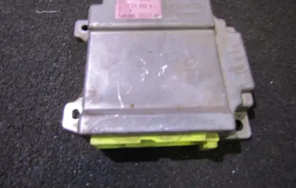 Mazda Premacy Airbag control unit/module c10057k30a 9121a