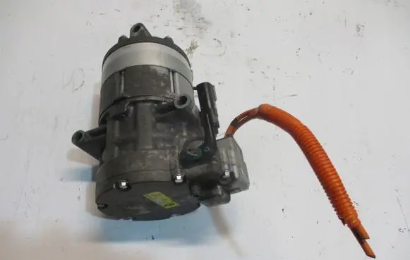 BMW 2 Active Tourer U06 Air conditioning (A/C) compressor (pump) 104244200D
