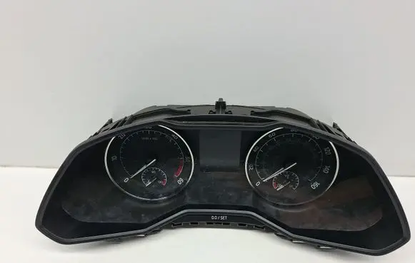 Skoda Superb B8 (3V) Speedometer (instrument cluster) 3V0920941
