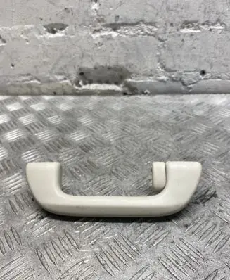 Honda CR-V Rear interior roof grab handle