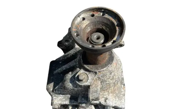 Gearbox transfer box case