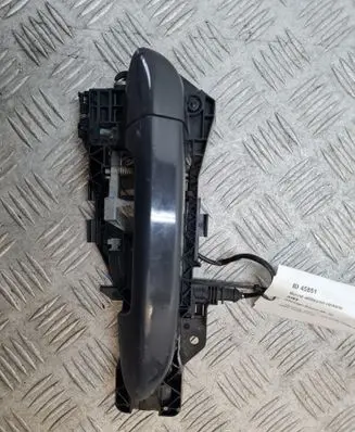 Volkswagen Scirocco Front door exterior handle 