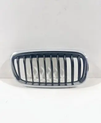 BMW 2 F45 Front bumper upper radiator grill 51137379612 7379612
