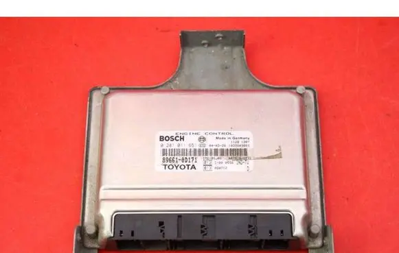 Toyota Yaris Verso Engine control unit/module ECU 896610D171
