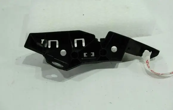 Volkswagen Golf VII Front bumper mounting bracket 5G0807049B