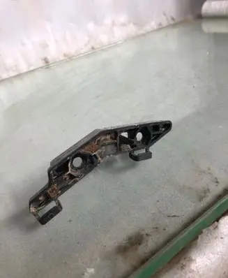 BMW X2 U10 Front bumper mounting bracket 51115a32ad3