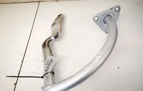 Tailgate/trunk/boot hinge