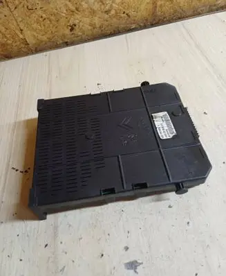 Citroen C4 I Comfort/convenience module 28120836 281192483B 281201930R