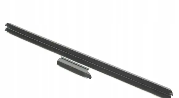BMW 7 G70 Rear door glass trim molding 9880146