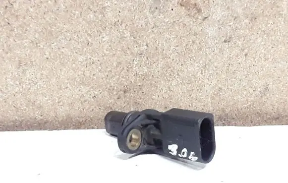 Audi A4 S4 B6 8E 8H Camshaft speed sensor 06C905163B
