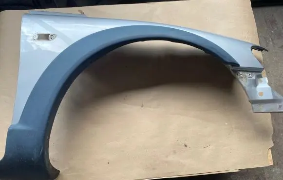 Volvo XC70 Fender