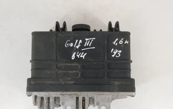 Volkswagen Golf III Engine control unit/module 0261203304305 032906026E