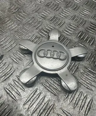 Audi A6 S6 C6 4F Original wheel cap 8R0601165