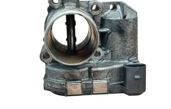 Renault Laguna III Throttle valve 8200330810E