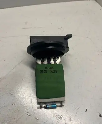 Mitsubishi Colt Heater blower motor/fan resistor R27KR74K R27K 2R15K