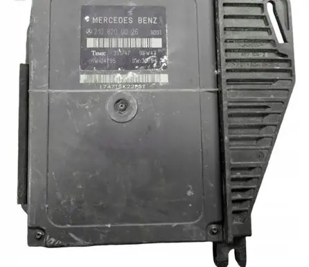 Mercedes-Benz E W210 Engine control unit/module 2108200026 331747