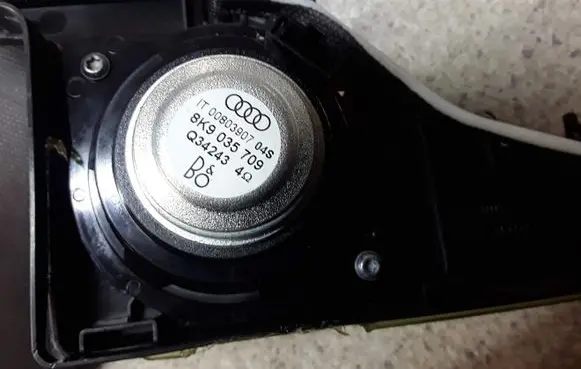 Audi A5 8T 8F Parcel shelf speaker 8K9035709