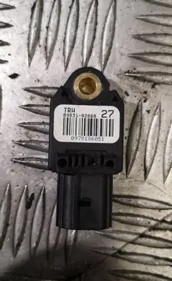 Toyota Auris 150 Airbag deployment crash/impact sensor 8983102060