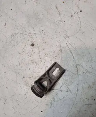 Opel Meriva A Radiator mount bracket 13184983