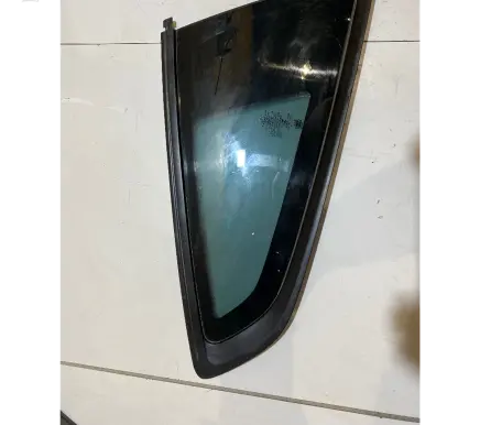 Ford Mustang VI Rear side window JR3B6329700AB