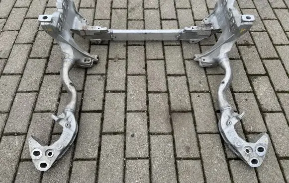 Audi Q7 4M Front subframe 4M0399315L