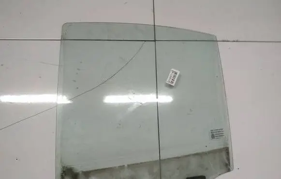 Nissan Micra Rear door window glass as2