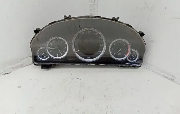 Mercedes-Benz E W212 Speedometer (instrument cluster) A2129001014