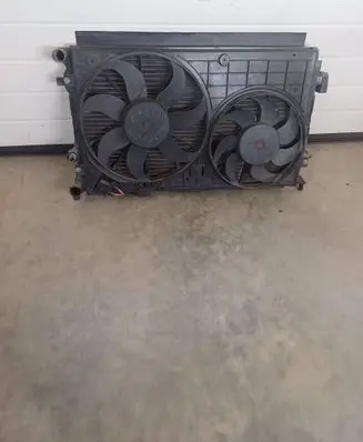Volkswagen PASSAT B7 USA Coolant radiator 5C0121251F