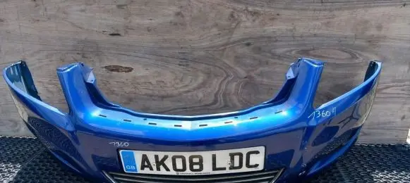 Opel Zafira B Front bumper