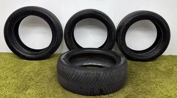 Volvo EX30 R19 winter tire 512452