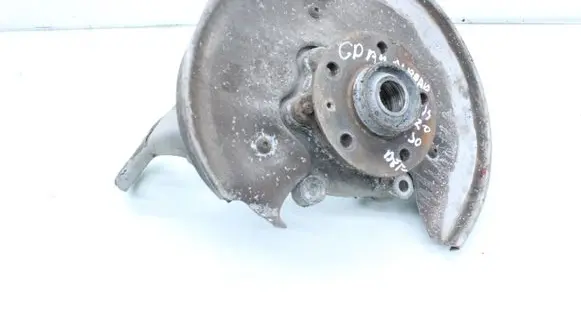 Rear wheel hub