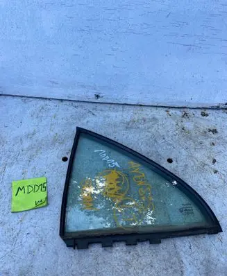 Toyota Avensis T250 Rear door window glass 43R00048 DOT24AS2M68