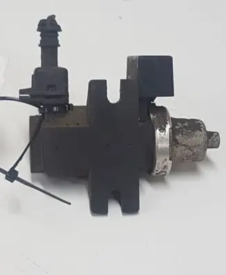 Vacuum valve