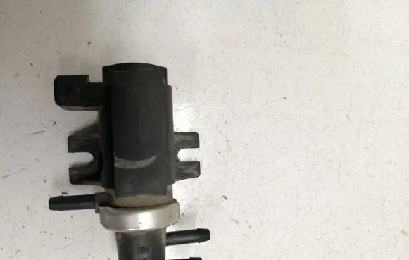 Ford Galaxy Valve vacuum 68201