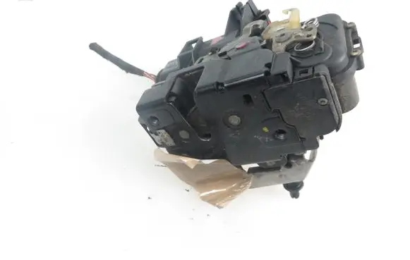 Audi A6 S6 C5 4B Front door lock