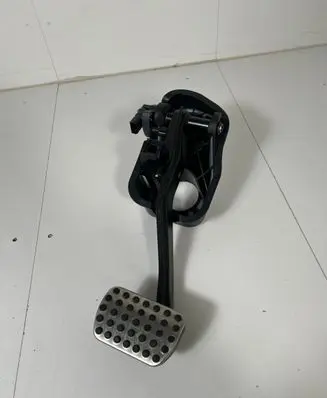 Mercedes-Benz GLC X253 C253 Brake pedal A2052920415