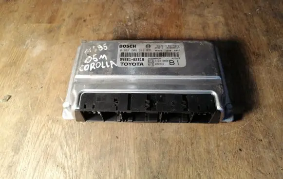 Toyota Corolla E120 E130 Engine control unit/module 0261208518