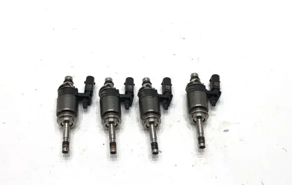 Volkswagen Golf VII Fuel injectors set 05E906036F