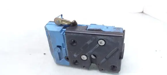 Volvo V70 Front door lock