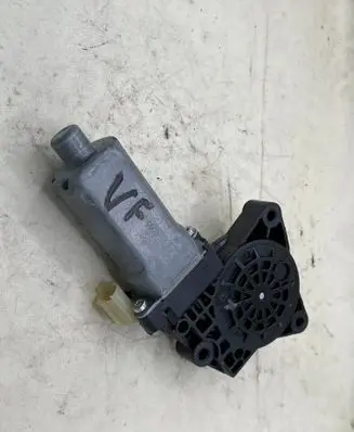 KIA Carens III Rear glass lock/latch C607 824501D000