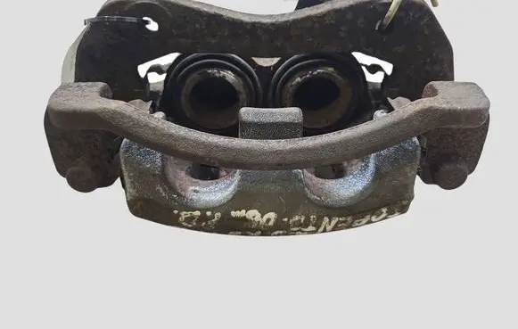 KIA Sorento Front brake caliper