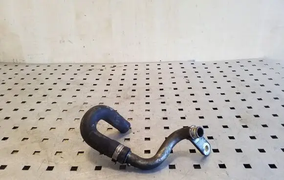 Volvo XC90 Engine coolant pipe/hose
