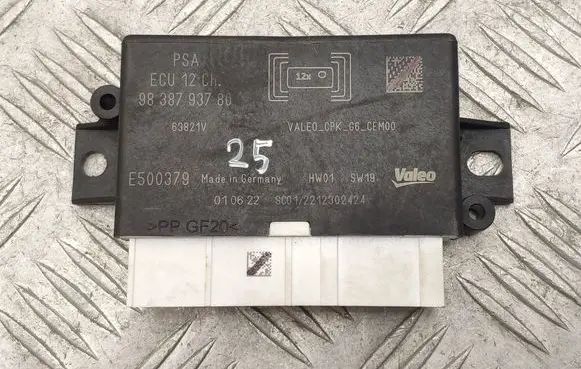 Peugeot 208 Parking PDC control unit/module 9838793780