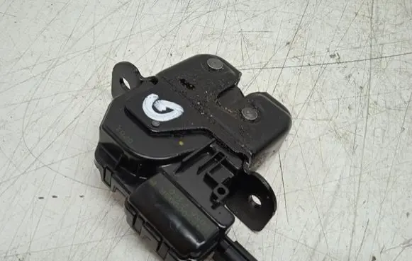 Renault Scenic III - Grand scenic III Tailgate/trunk/boot lock/catch/latch 846300003R