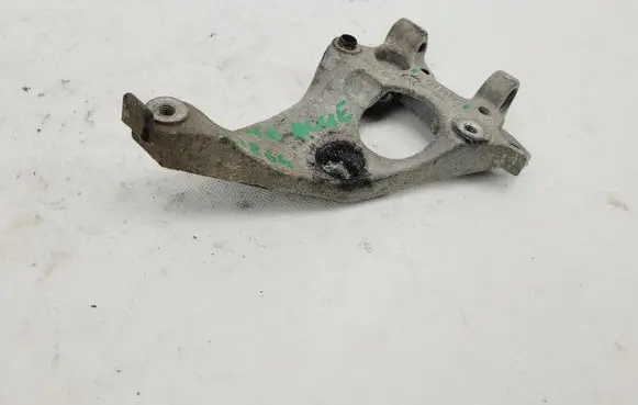 Peugeot 3008 II Pneumatic air compressor holding bracket 9672950980
