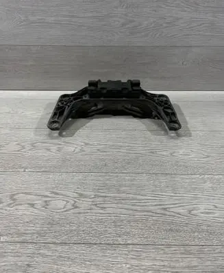 BMW 6 E63 E64 Gearbox mounting bracket 6764617 15934612