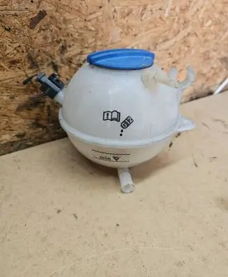 Volkswagen Golf VI Coolant expansion tank/reservoir 1K0121407A