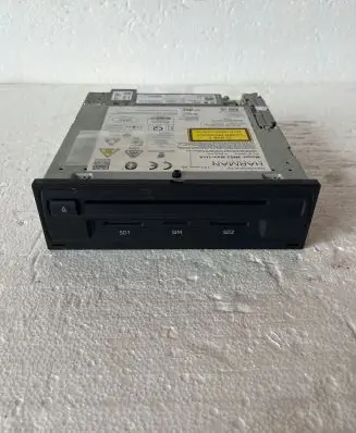 Audi TT TTS RS Mk3 8S Radio/CD/DVD/GPS head unit 8S0035021M